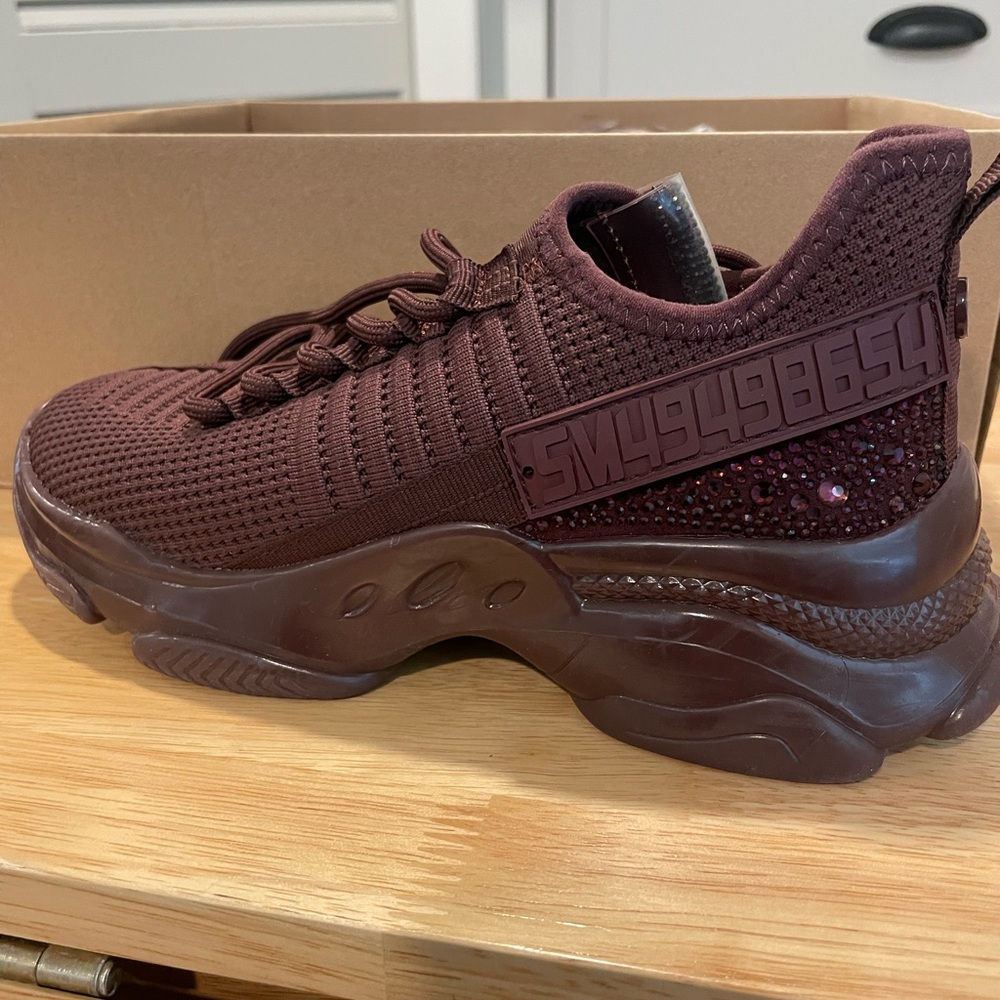 Steve Madden Women's Purple Sparkly Sneakers size 6.5